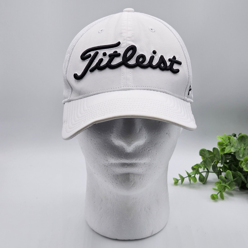 Titleist Pro V1 Footjoy Golf Hat New‎ Era Mesh Fitted Cap Size Small/Medium